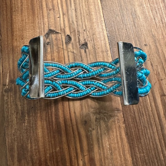 Turquoise Beaded Bracelet - Picture 3 of 6